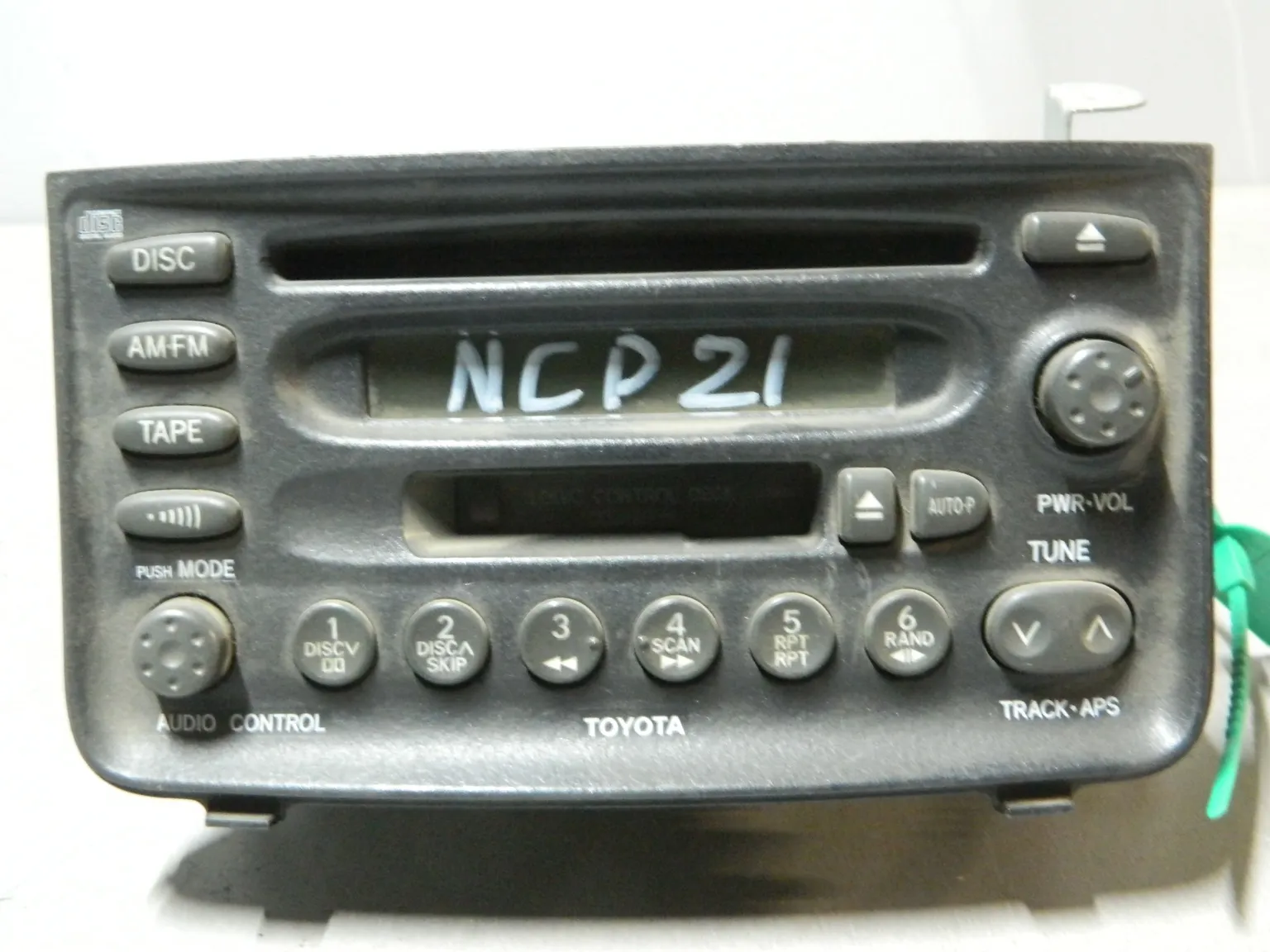 Магнитола TOYOTA FUNCARGO NCP21 (Контрактный) 81540446 8612052090