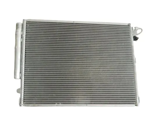 Радиатор охлаждения SAT TY0002AZT250 TOYOTA AVENSIS