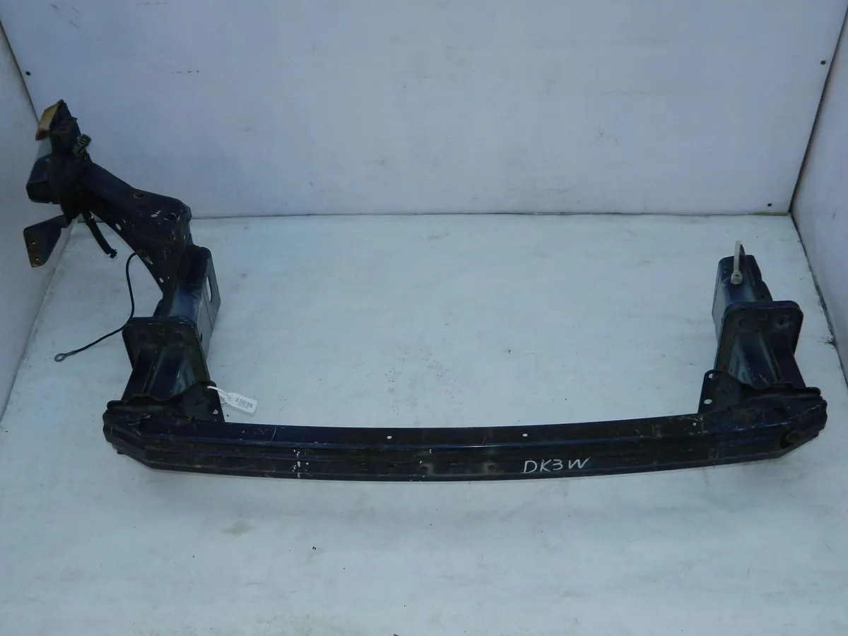 Усилитель бампера MAZDA DEMIO DY3W Перед (Контрактный) 35021809