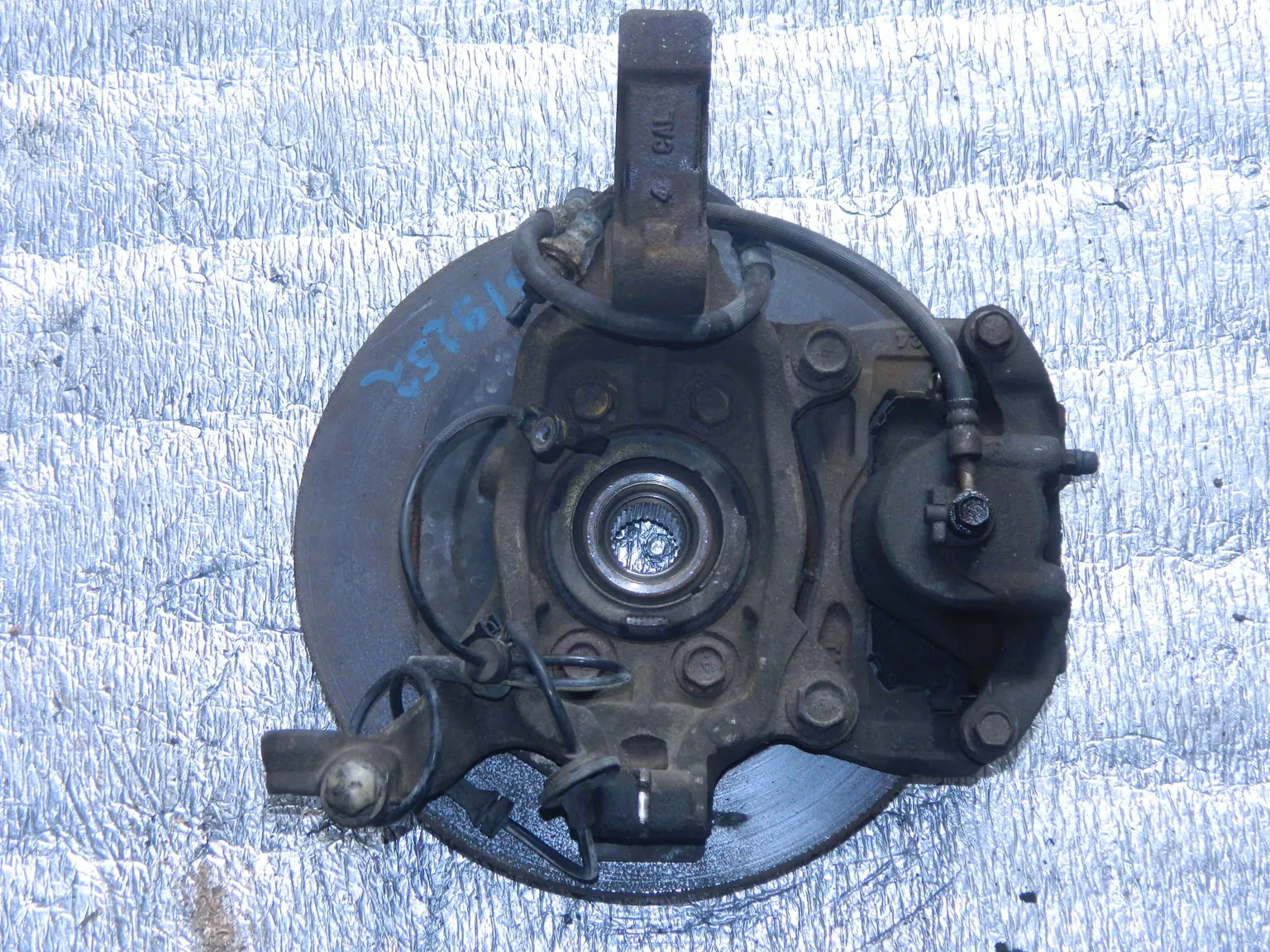 Ступица NISSAN TEANA J31 Перед Лев (Контрактный) 39252130