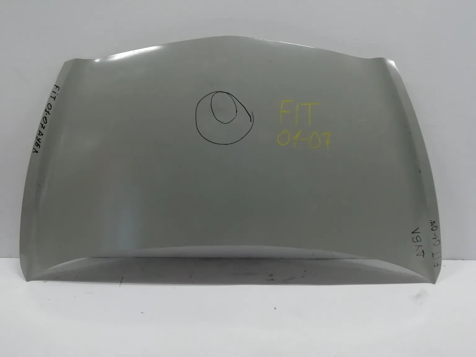 Капот SAT STHD750150 HONDA FIT 01-07