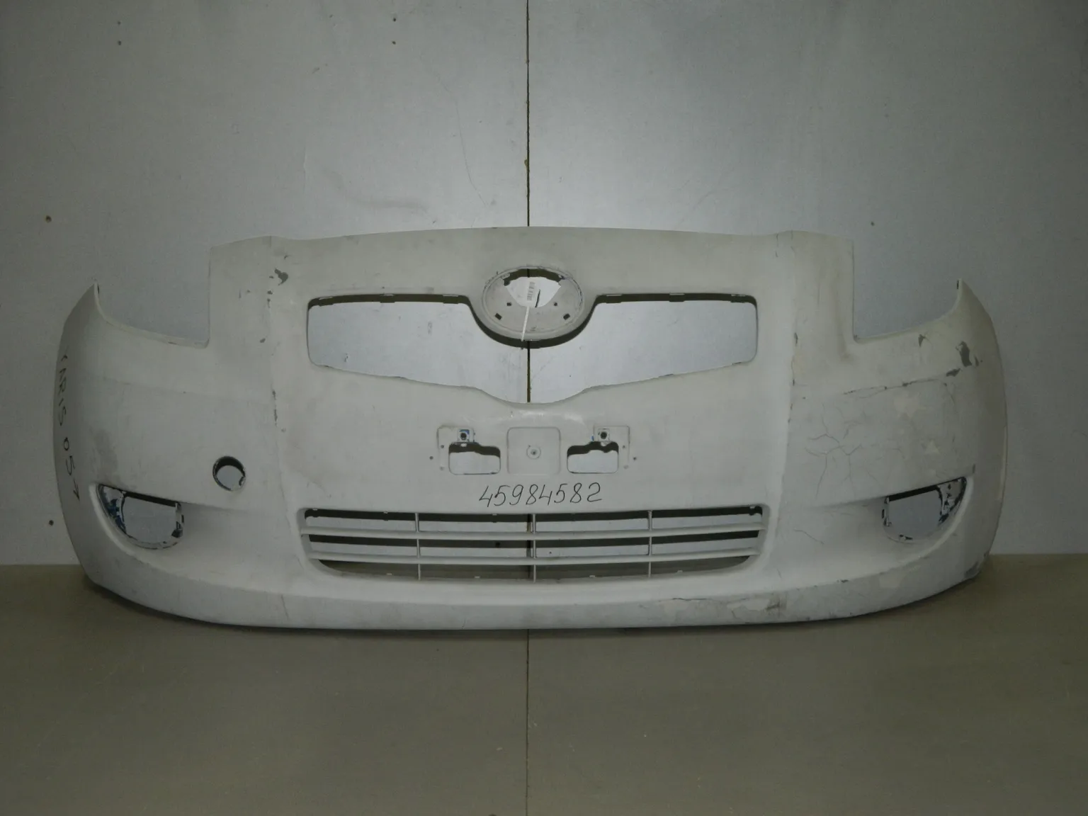 Бампер передний TOYOTA YARIS SCP90 (Контрактный) 45984582
