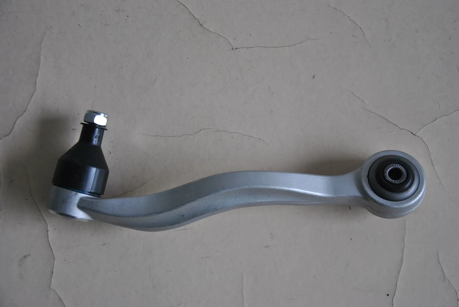 Рычаг GENERAL PARTS 31126760181 BMW 5 E60 2003-2010, BMW 5 E61 2004-2010 Перед. Лев. Низ