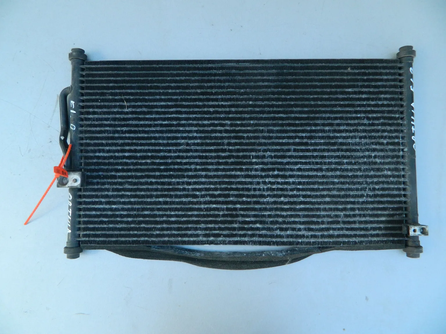 Радиатор кондиционера Honda CR-V RD1 (Контрактный) 72367848