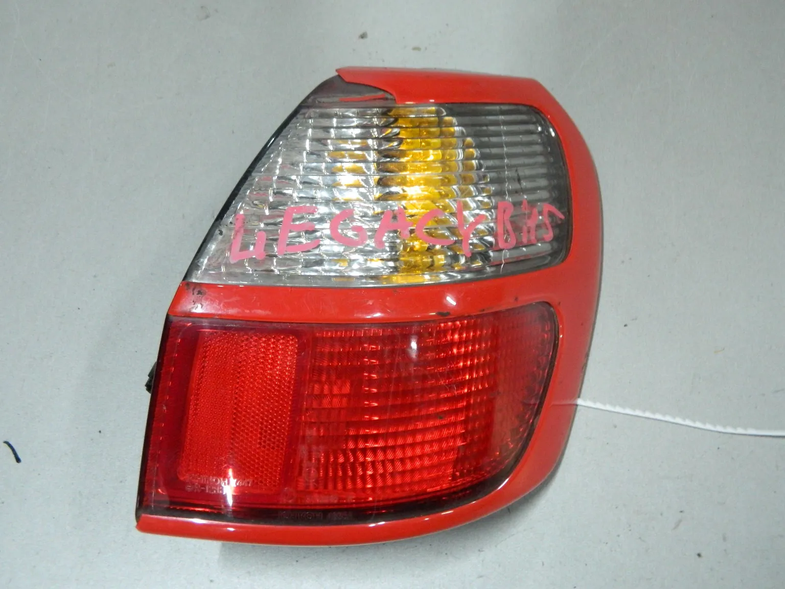 Фонарь SUBARU LEGACY BH5 Зад Прав 4835A (Контрактный) 68000246