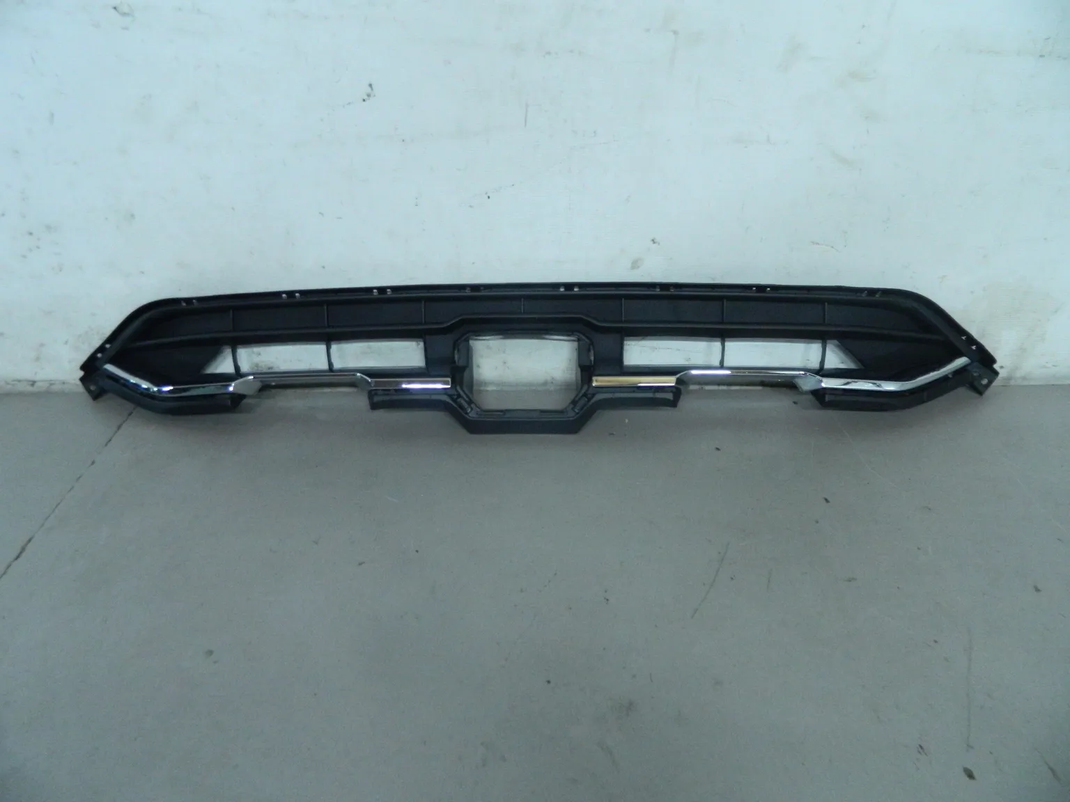 Решетка бампера JORDEN JH02F719023B HAVAL F7 2019-