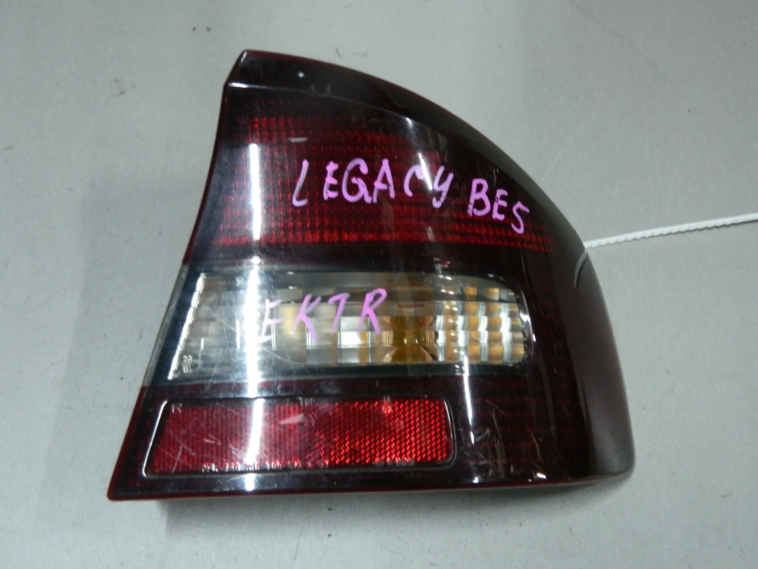 Фонарь SUBARU LEGACY BE5 Зад Прав 1323 (Контрактный) 68000260