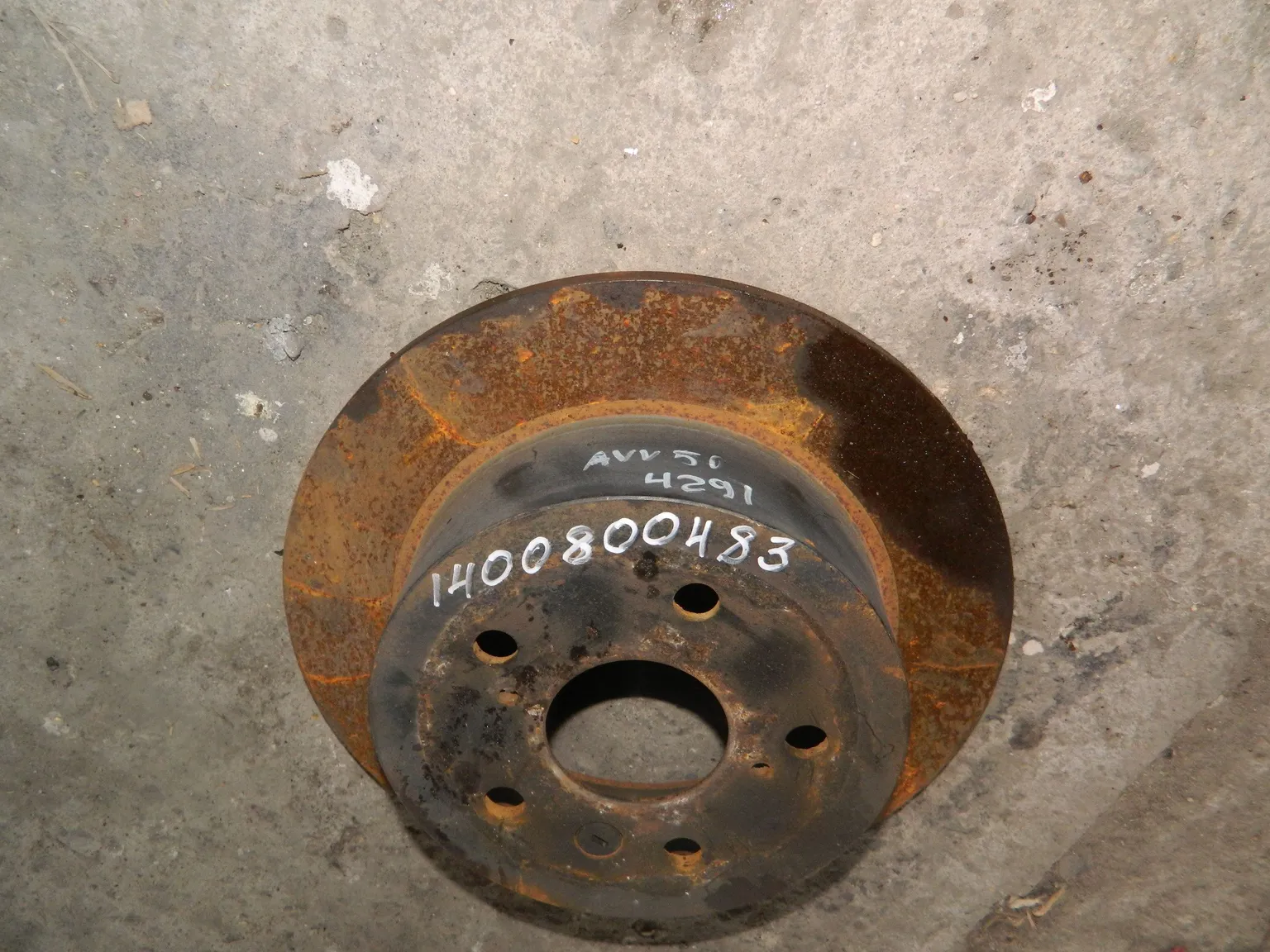 Диск тормозной TOYOTA CAMRY AVV50 Зад (Кoнтрактный) 1400800483