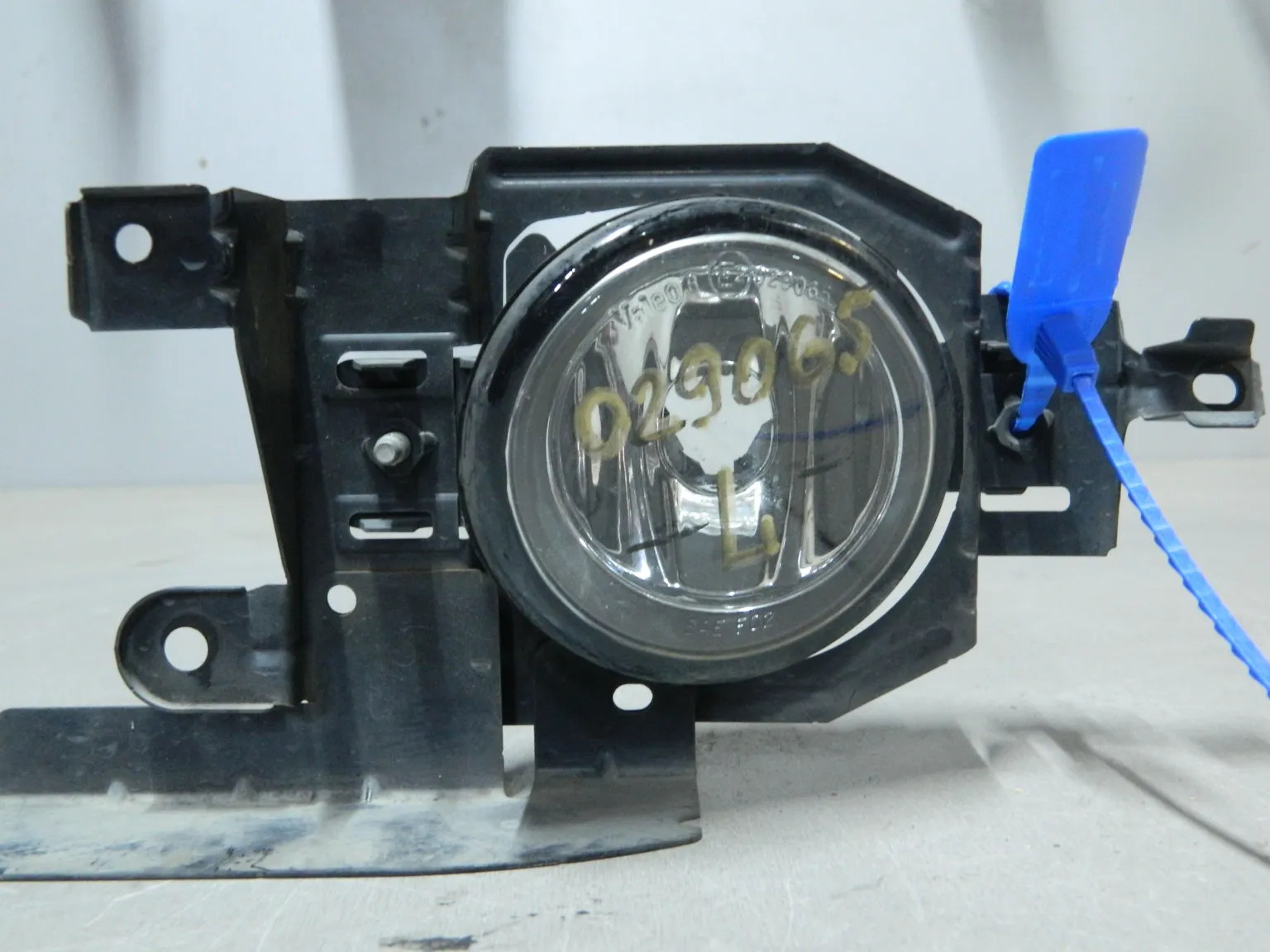 Фара противотуманная NISSAN TEANA J31 Перед Лев (Контрактный) 69838276