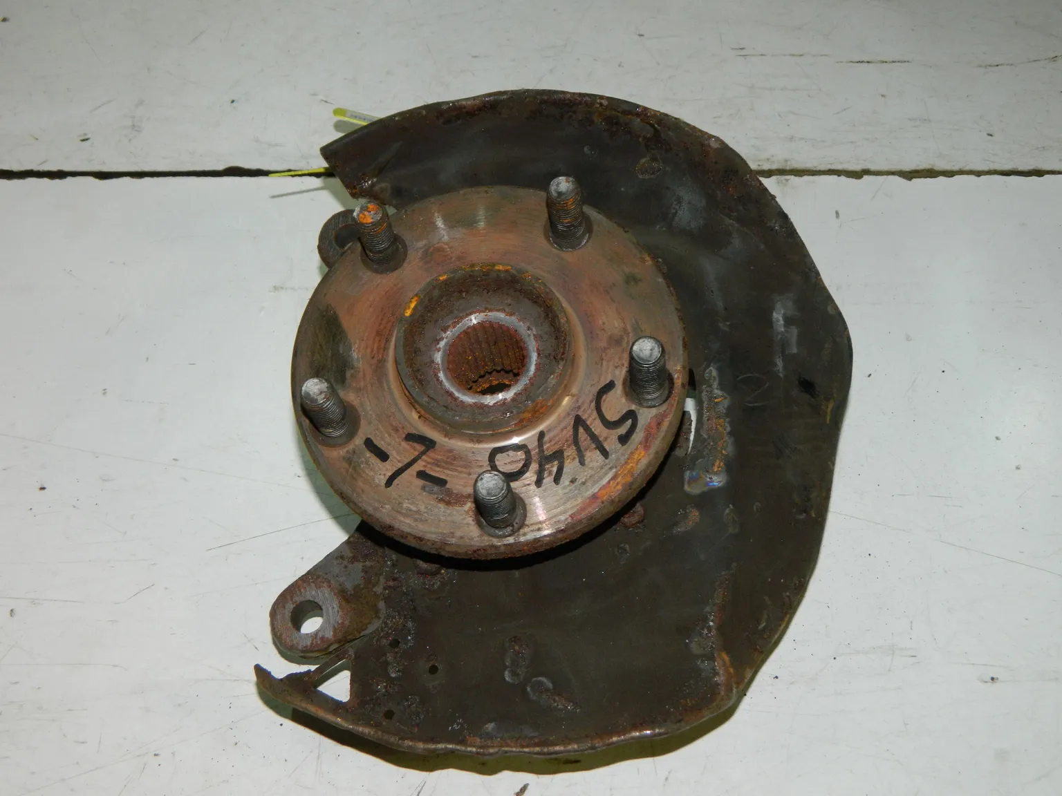 Ступица TOYOTA CAMRY SV40 Перед Лев (Контрактный) 40940844