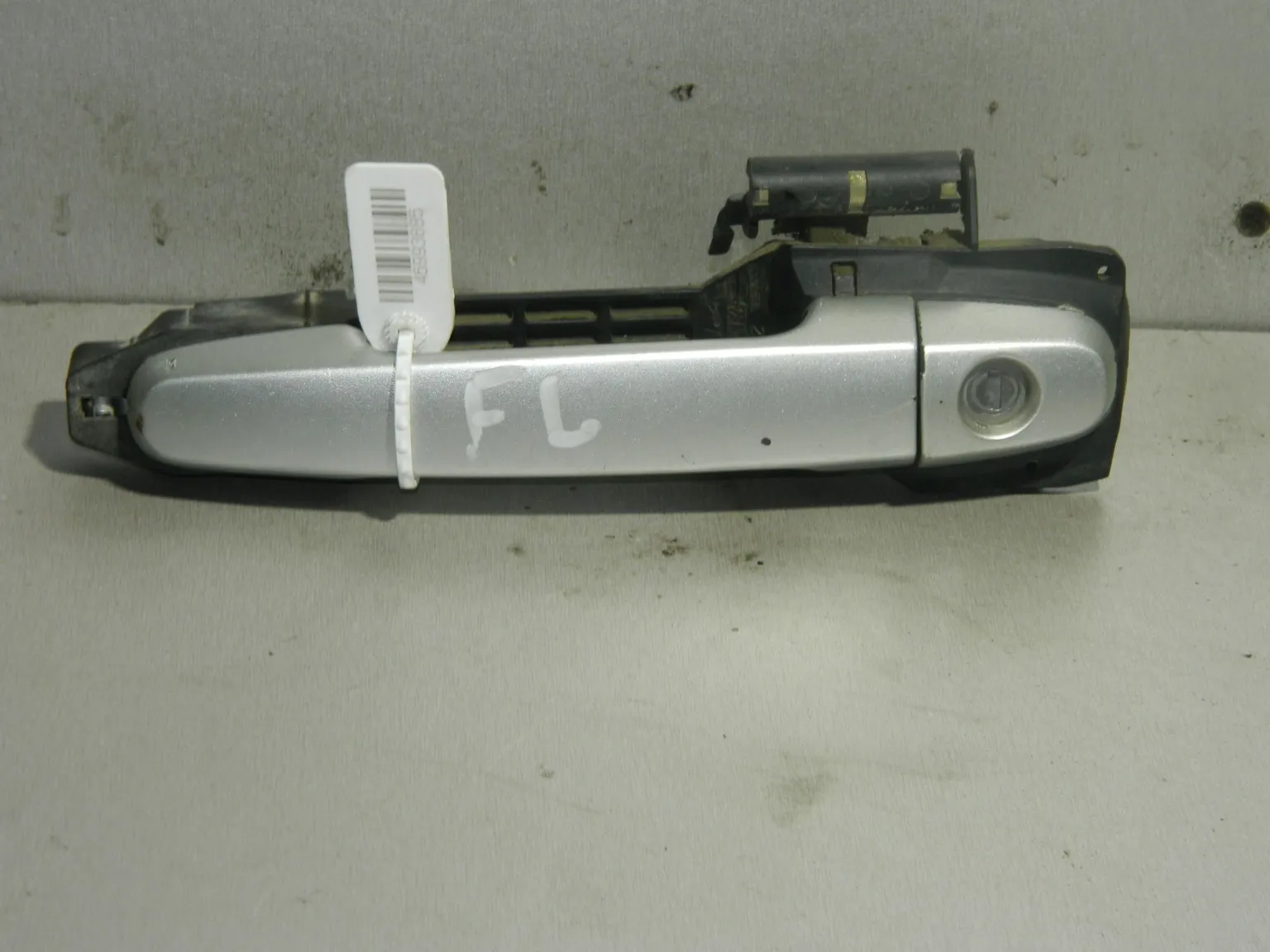 Ручка двери наружная TOYOTA COROLLA E12 перед лев (Б/У) 45993885 6921105903