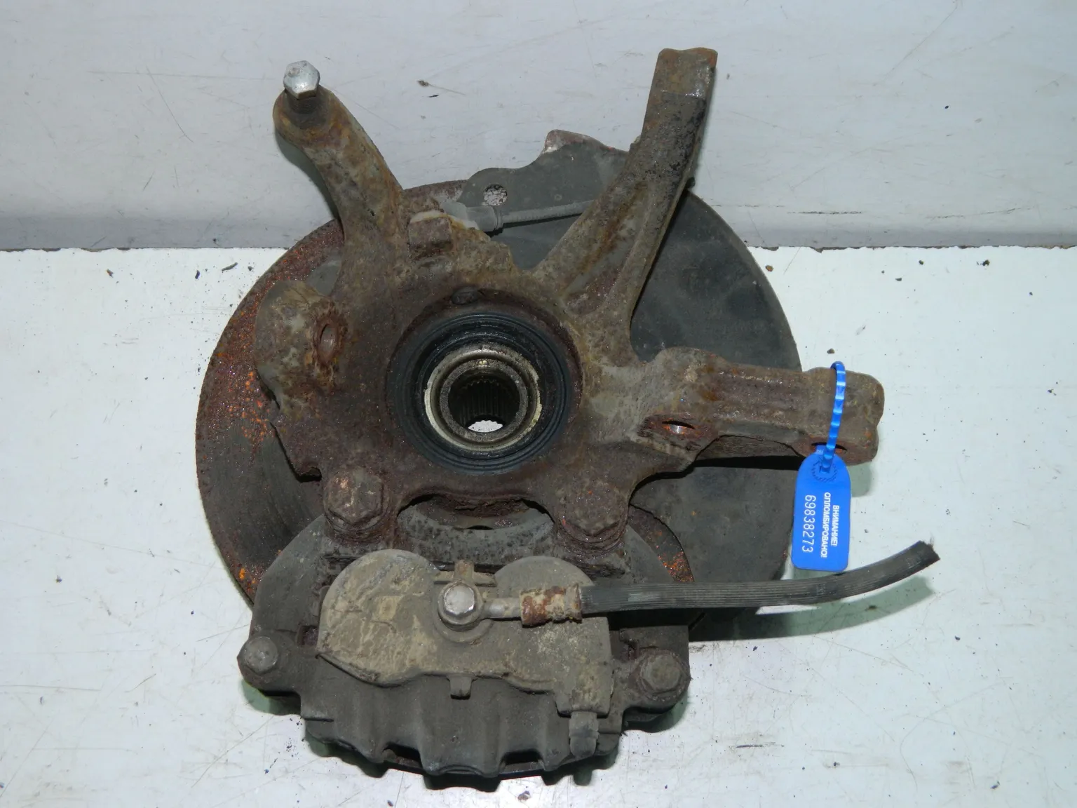 Ступица NISSAN LIBERTY RNM12 Перед Лев (Контрактный) 69838273