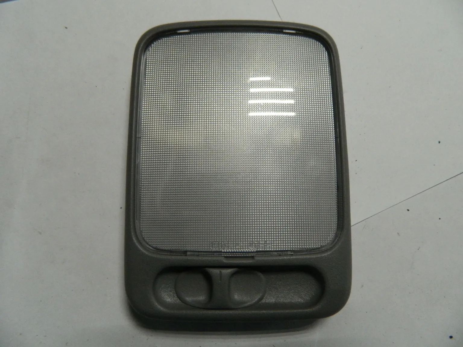 Плафон салонный NISSAN 2641020V02