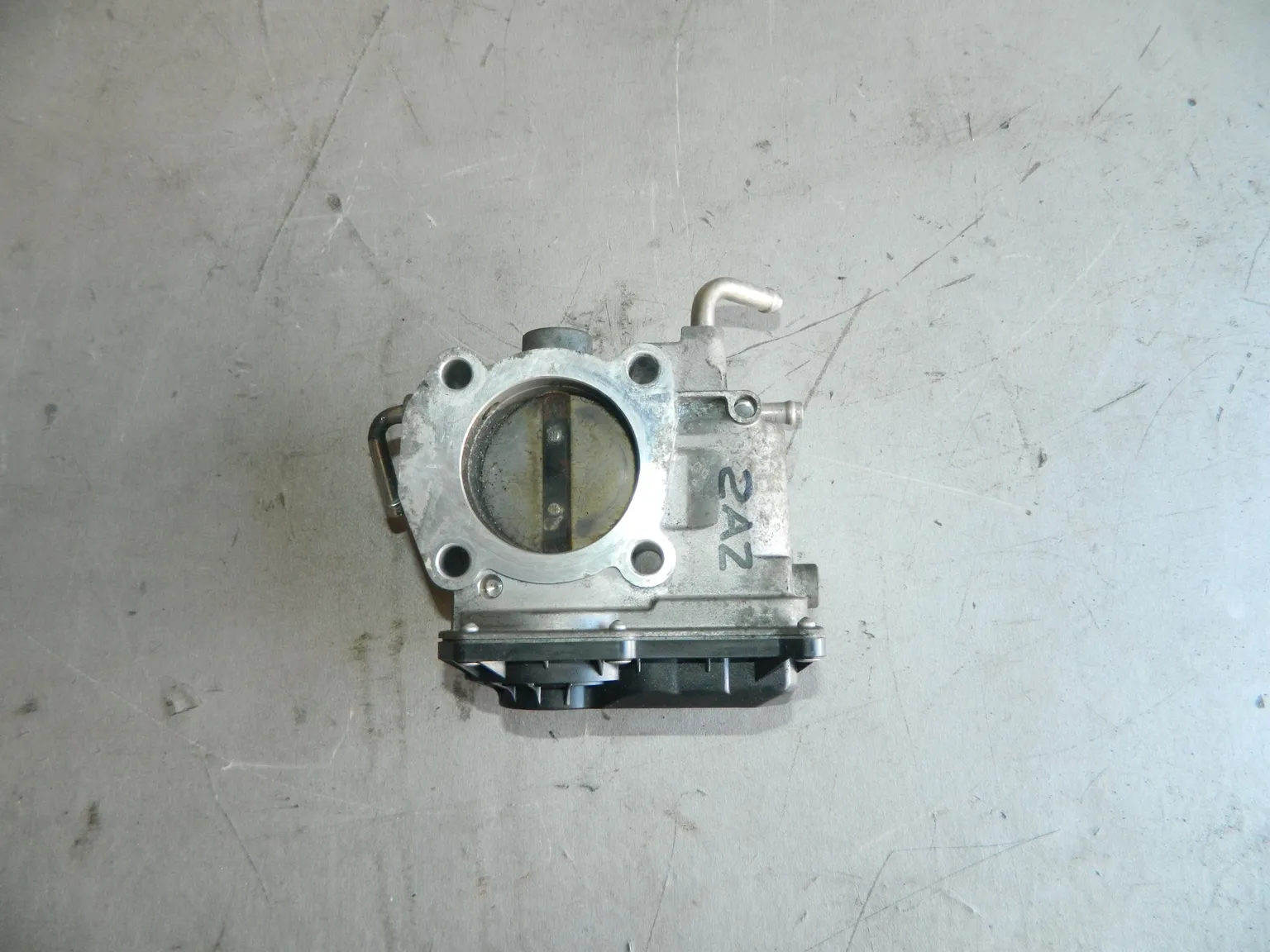 Дроссельная заслонка TOYOTA CAMRY ACV40 2AZFE (Контрактный) 338300144