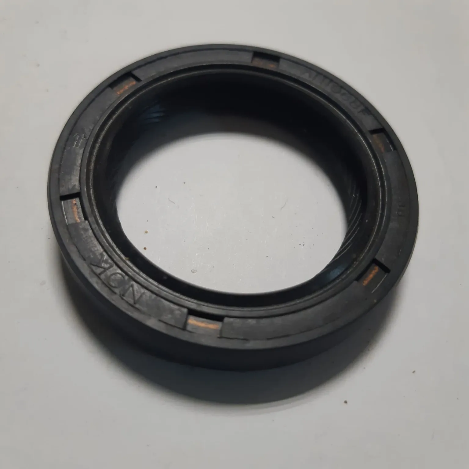 Сальник NOK AH1968F NISSAN 34x48x8