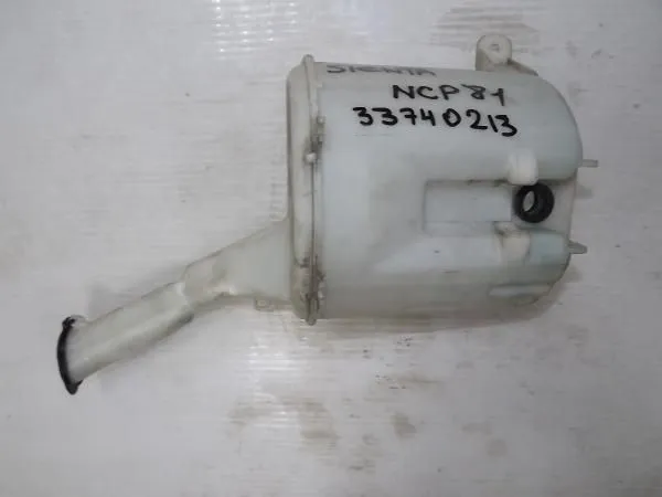 Бачок омывателя TOYOTA SIENTA NCP81 (Контрактный)