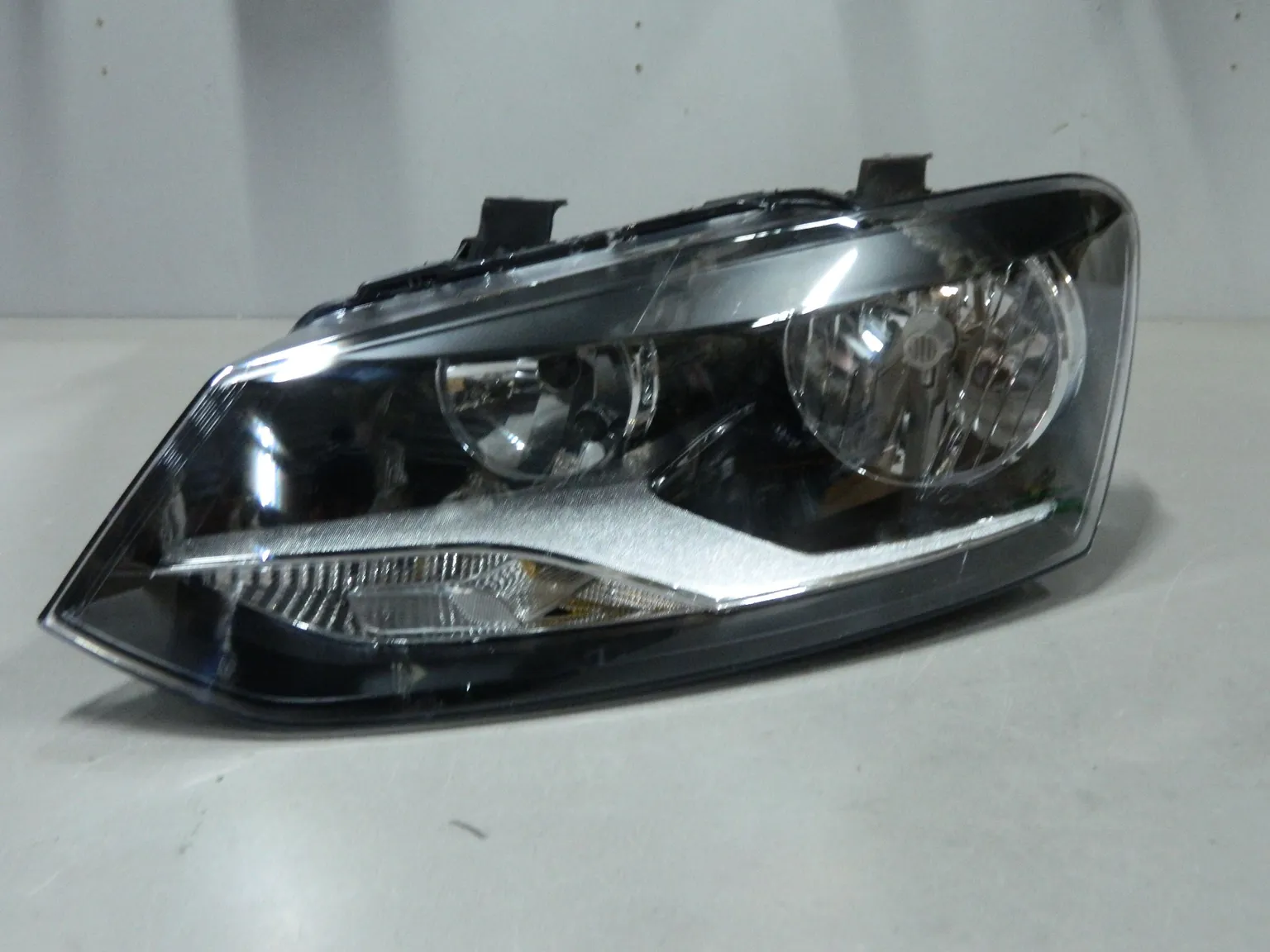 Фара JORDEN JH20POL15001AL VOLKSWAGEN POLO 14- седан Перед Лев