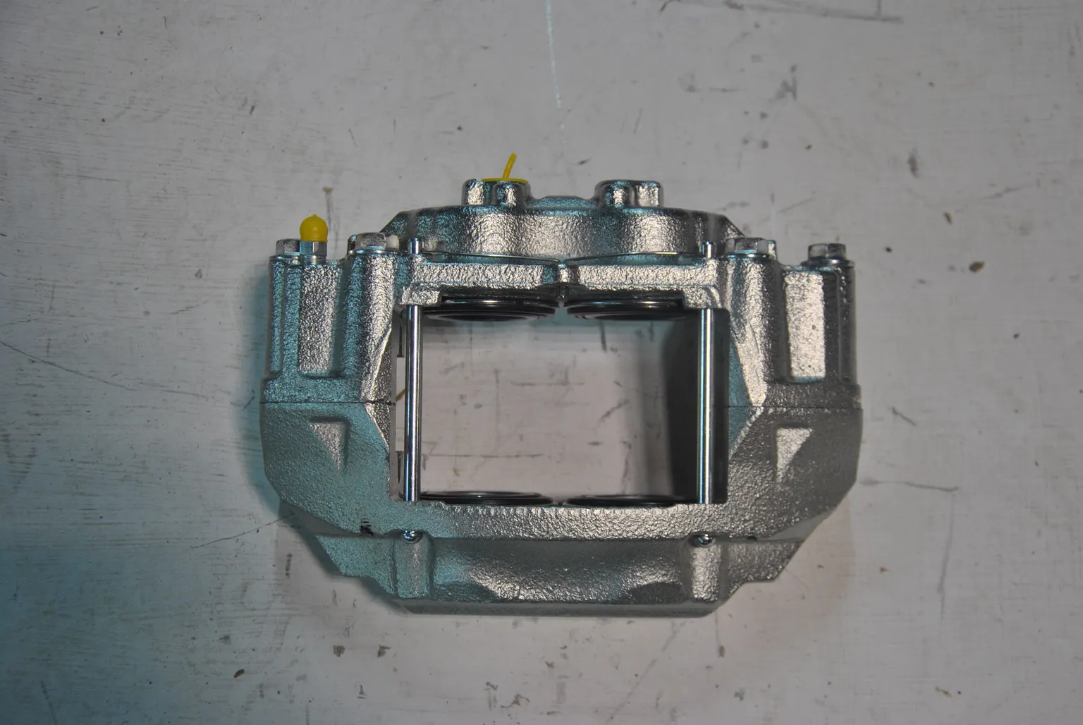 Суппорт тормозной GENERAL PARTS 4775060060 TOYOTA LAND CRUISER HDJ81, HZJ80 Перед Лев