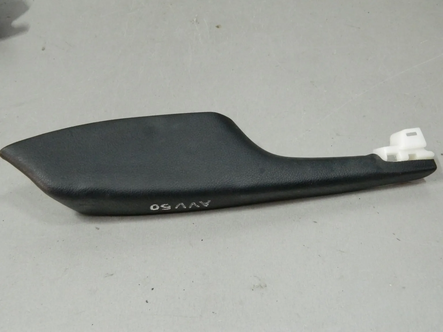 Накладка ручки двери TOYOTA CAMRY AVV50 Зад Лев (Контрактный) 140080233