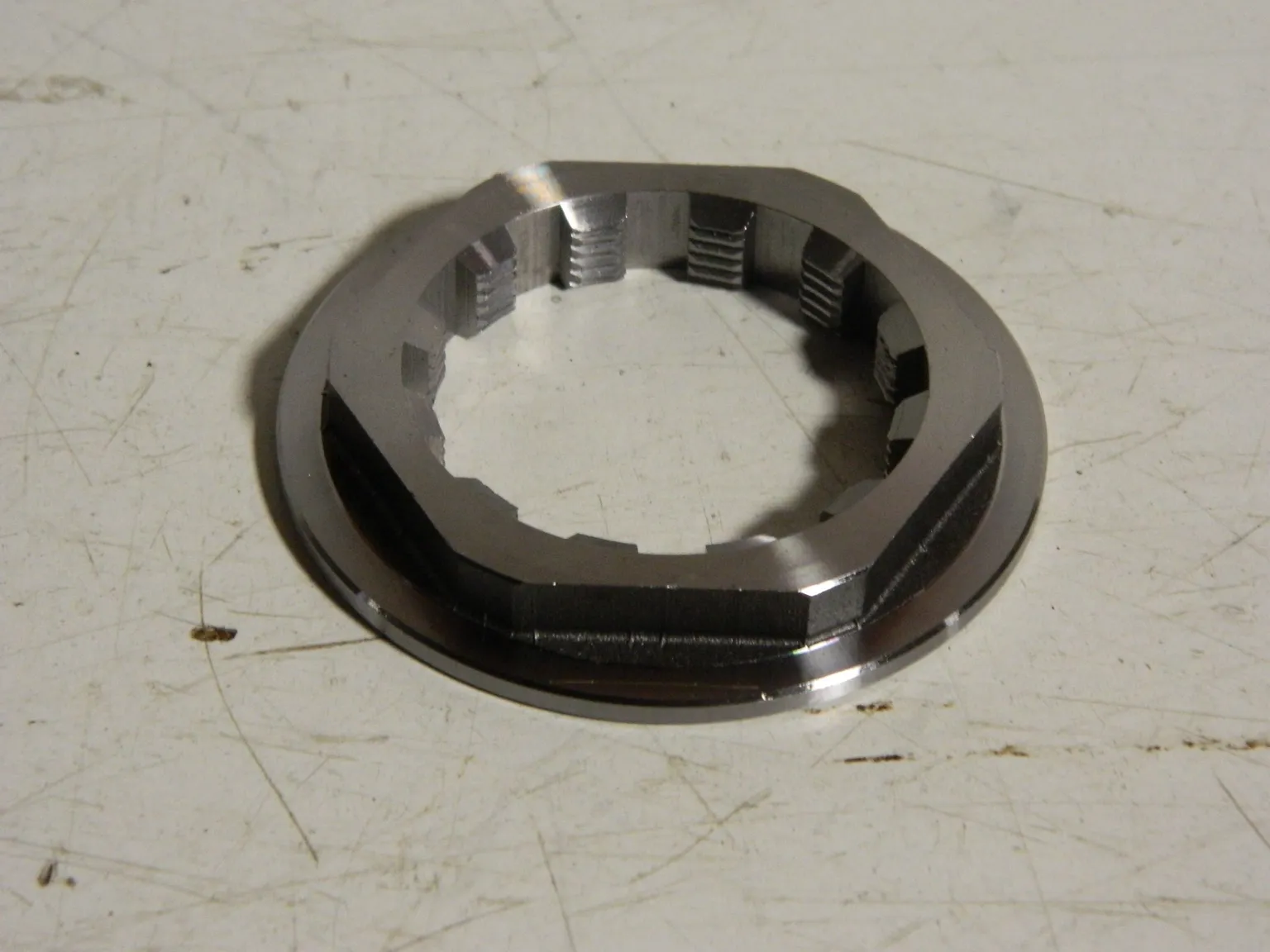 Гайка ступицы GENERAL PARTS 4352160020 TOYOTA LAND CRUISER #7 105