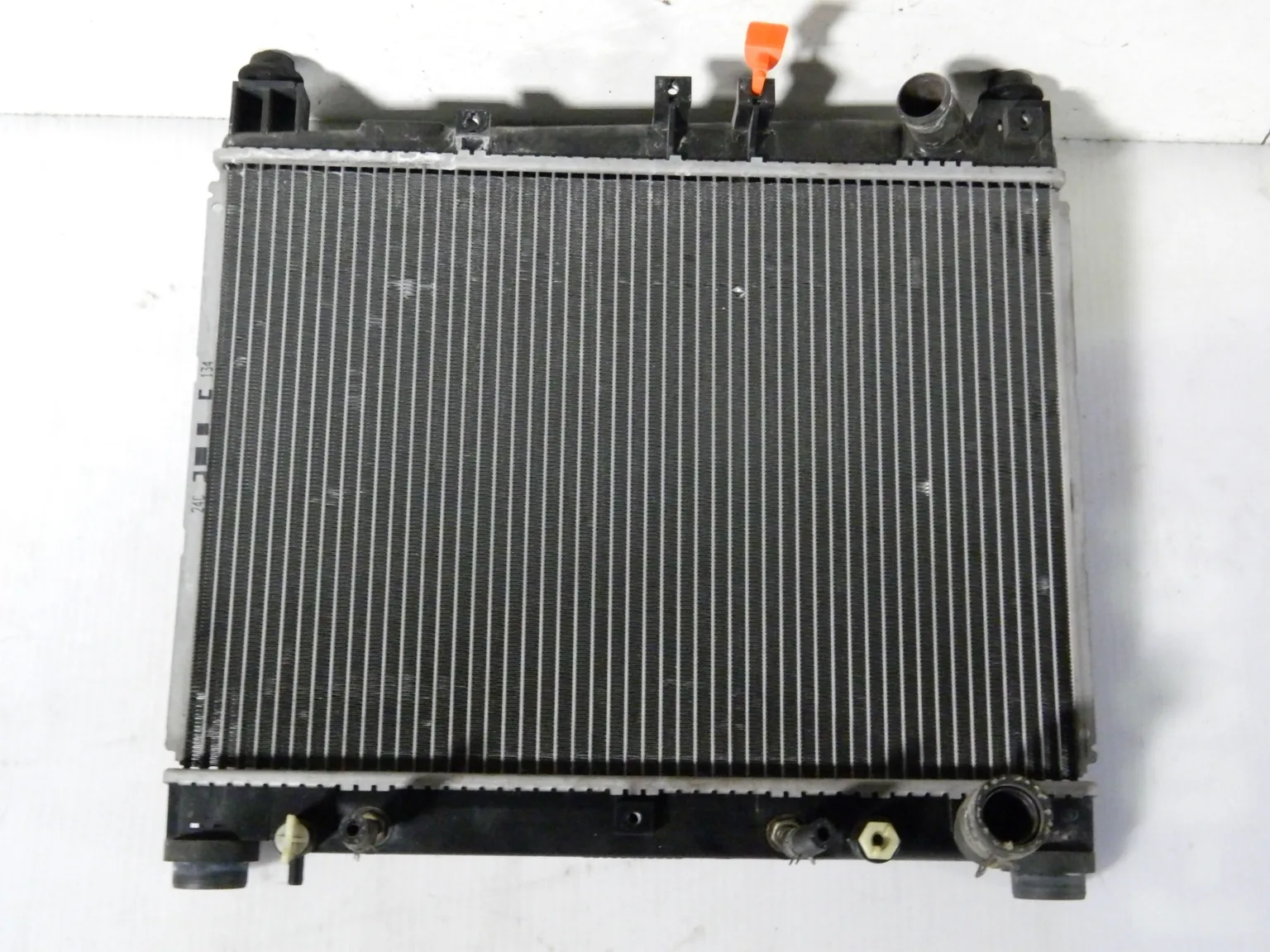 Радиатор ДВС TOYOTA PLATZ NCP12 (Контрактный) 65243935