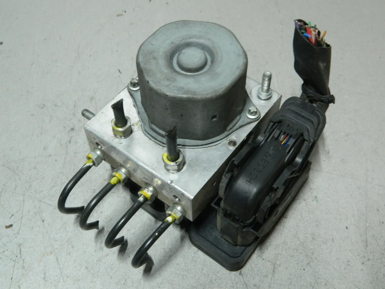 Блок ABS SUBARU IMPREZA XV (Контрактный) 81532721