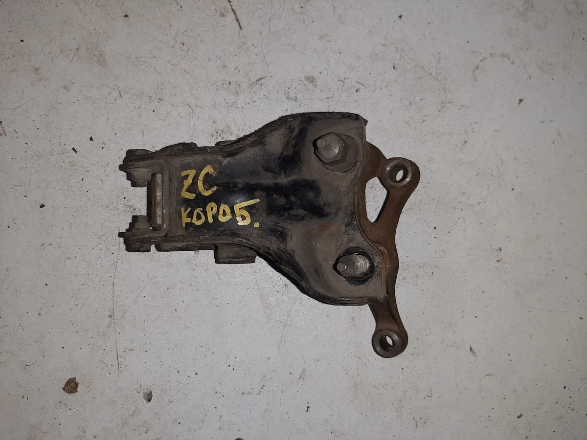 Подушка кпп HONDA 50805SR3951 К1 HONDA INTEGRA DB6 ZC (Контрактный)