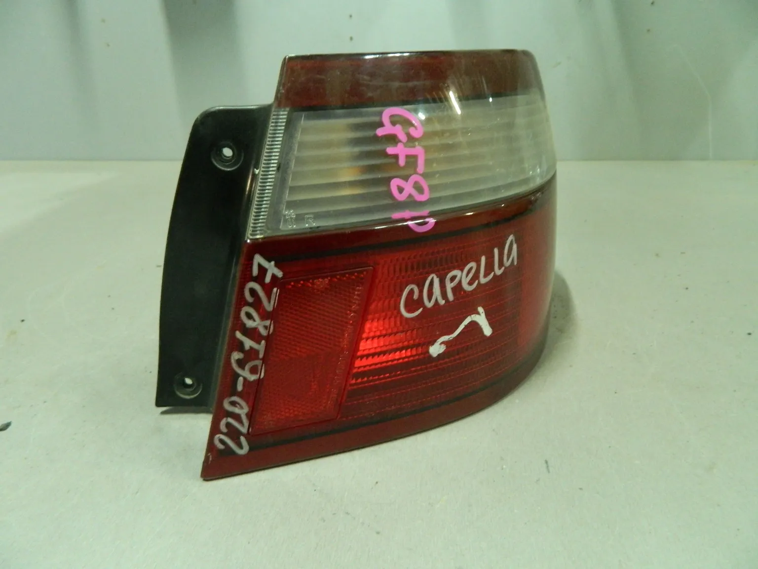 Фонарь MAZDA CAPELLA GF8P Зад Прав (Контрактный) 64492284