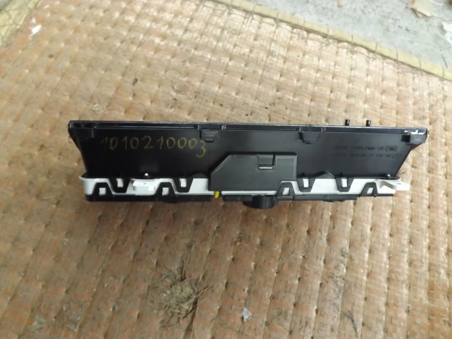 Панель приборов NISSAN TEANA J31 (Контрактный) 1010210003