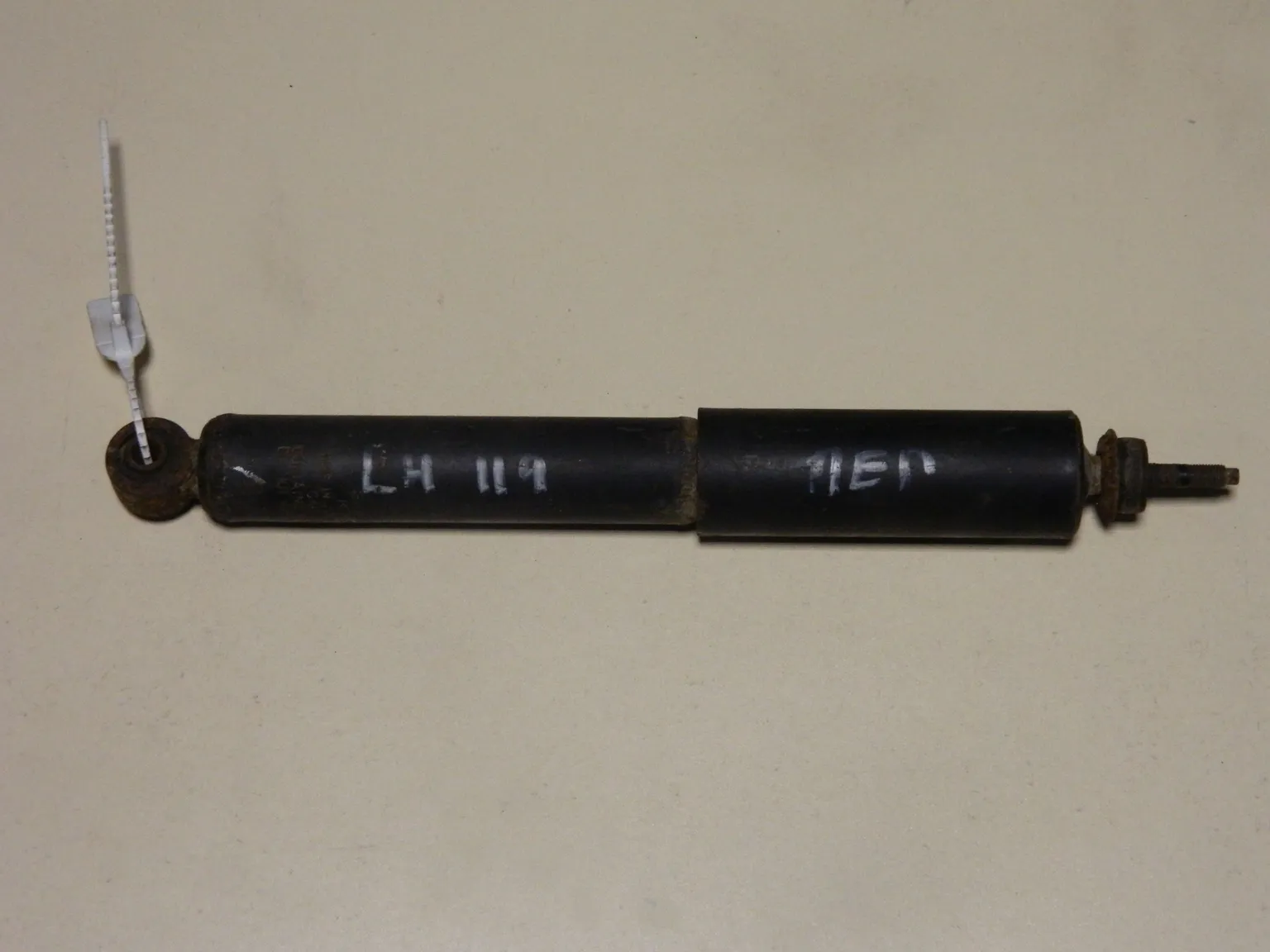 Амортизатор TOYOTA HIACE LH119 Перед (Контрактный) 45976987