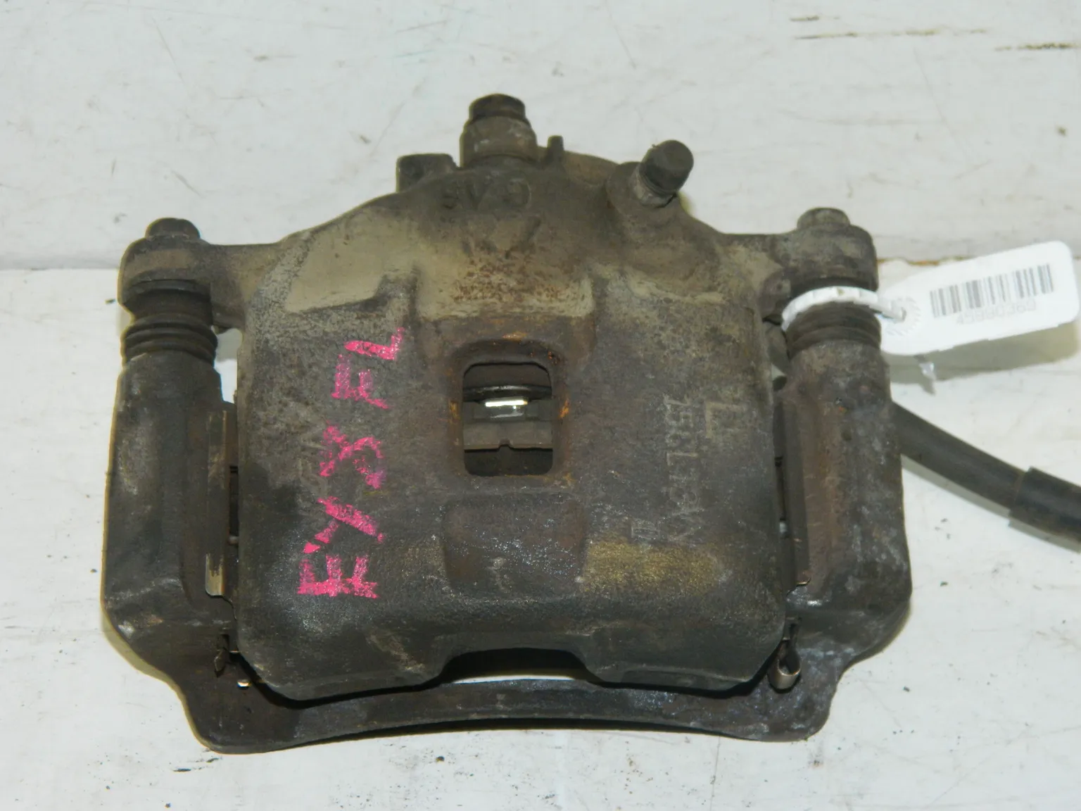 Суппорт HONDA PARTNER EY8 Перед Лев (Контрактный) 45990369