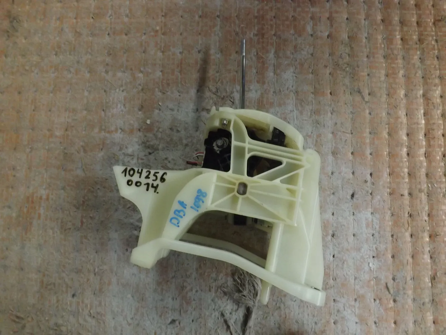 Селектор АКПП MAZDA AXELA BLEFP (Контрактный) 1042560014