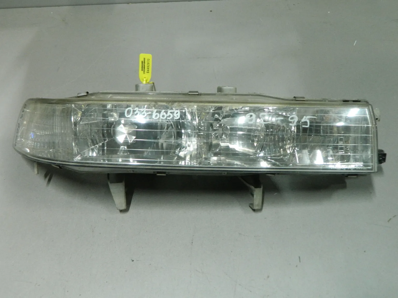 Фара HONDA INSPIRE CC2 Перед Прав (Контрактный) 64492870