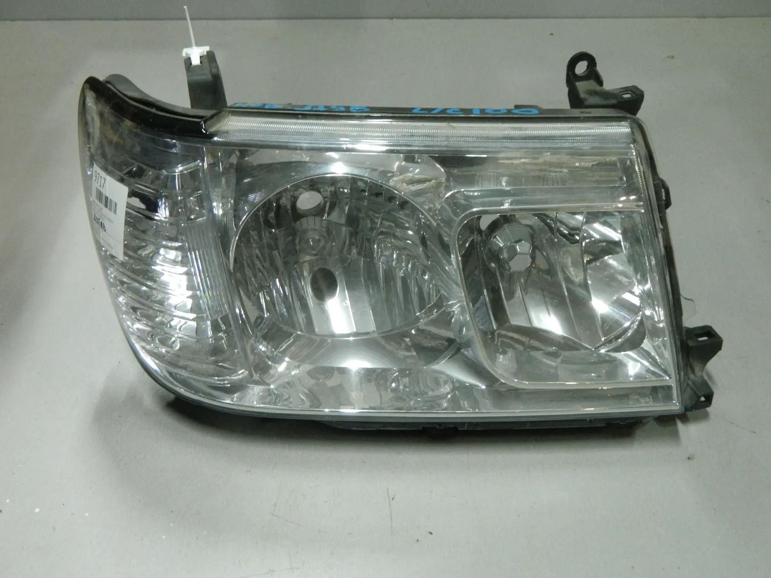 Фара TOYOTA LAND CRUISER HDJ100 Перед Прав (Новый) 03344305