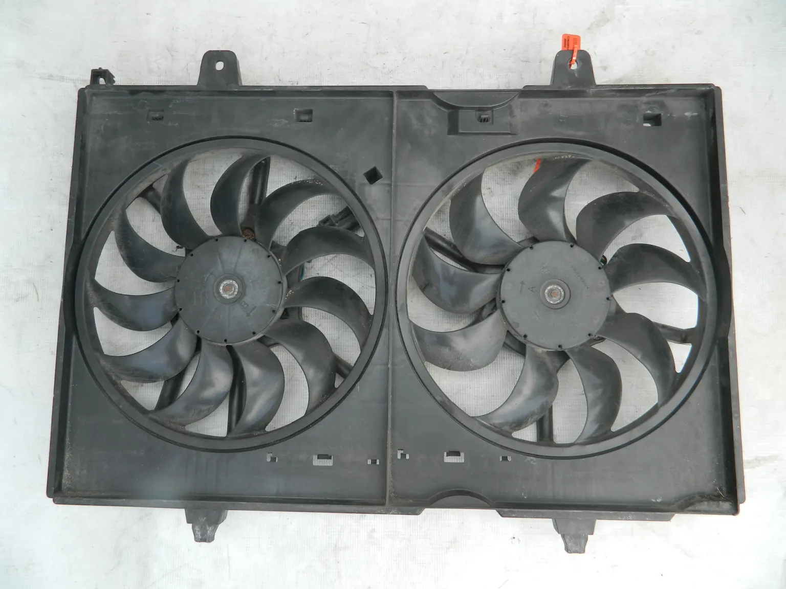 Диффузор радиатора NISSAN X-TRAIL T31 (Контрактный) 72355055