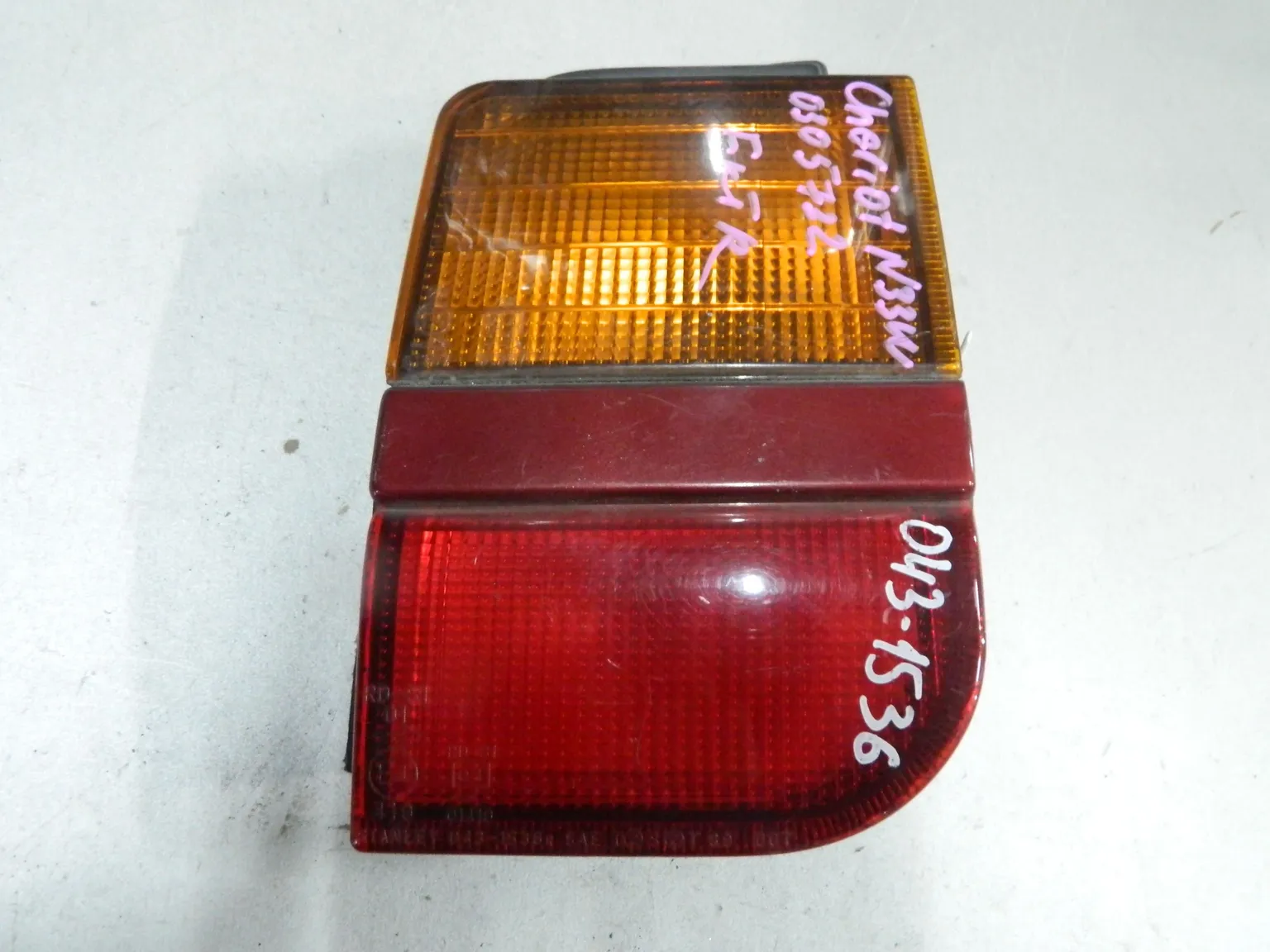 Фонарь MITSUBISHI CHARIOT N48W Зад Прав (Контрактный) 46098042