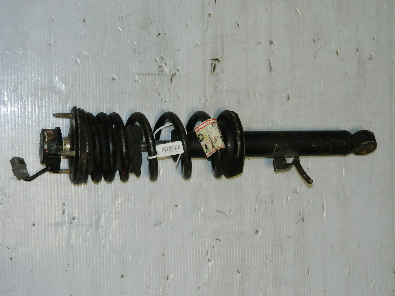 Стойка подвески TOYOTA MARK II JZX90 Перед Прав (Контрактный)