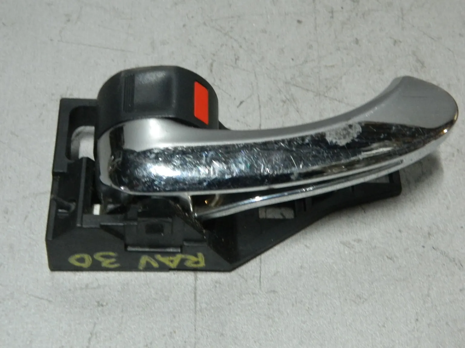 Ручка двери внутренняя TOYOTA RAV4 ACA30 Лев (Контрактный) 81528313