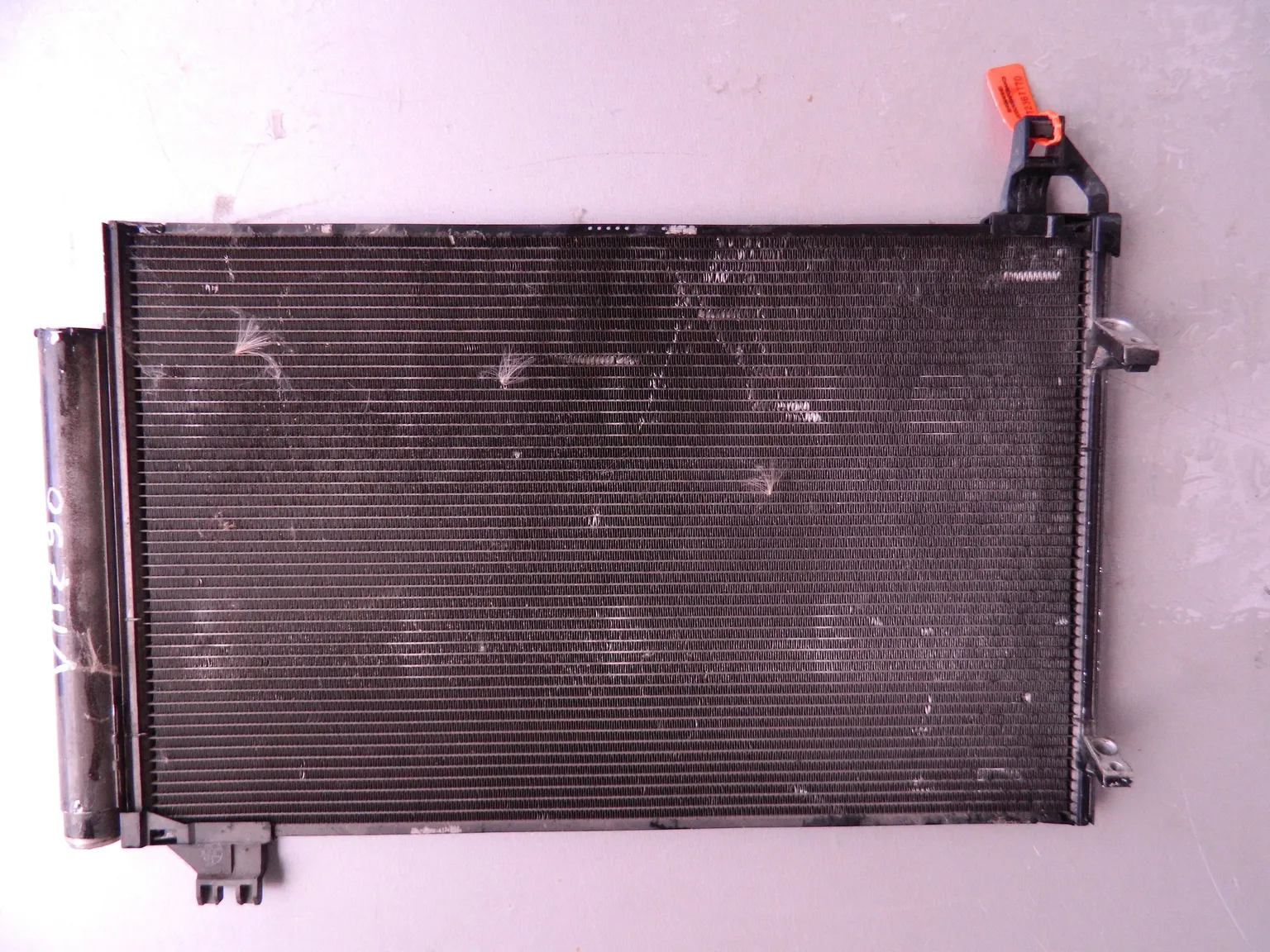 Радиатор кондиционера TOYOTA VITZ KSP90 (Контрактный) 72367770