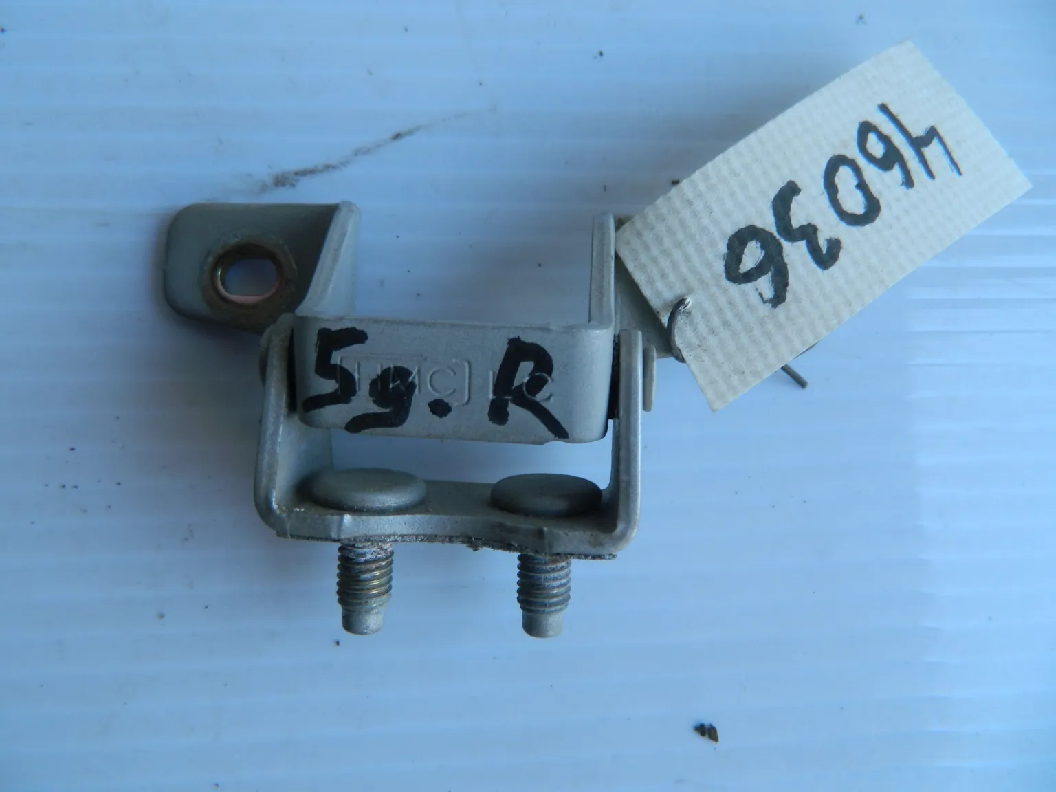 Петля 5-й двери HYUNDAI ELANTRA XD Прав (Б/У)