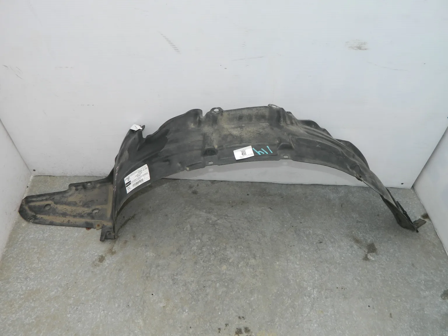 Подкрылок NISSAN LIBERTY RM12 Перед Лев (Контрактный) 45993379