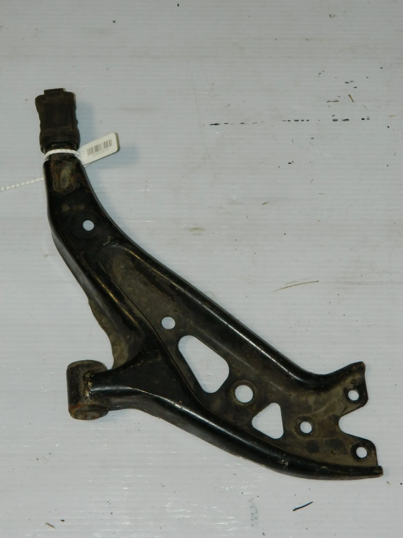 Рычаг подвески TOYOTA STARLET EP91 Перед Лев (Контрактный) 45992878