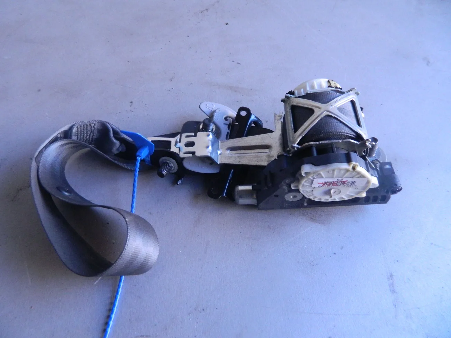 Ремень безопастности HYUNDAI EQUUS VI G6DJ Перед Лев (Б/У) 69838507 888703N301RY