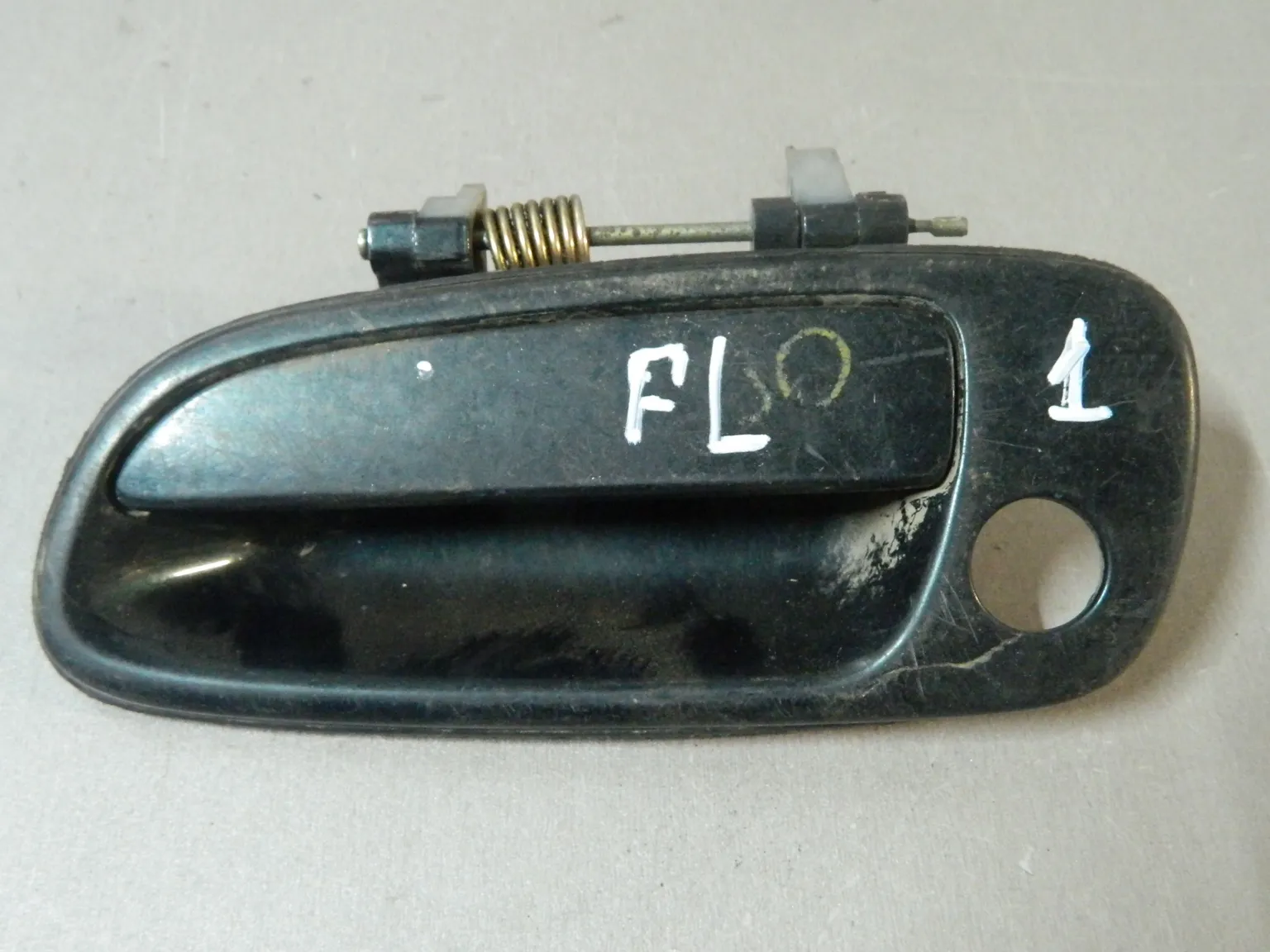 Ручка двери наружная TOYOTA CALDINA AT190 Перед Лев (Контрактный) 81528526