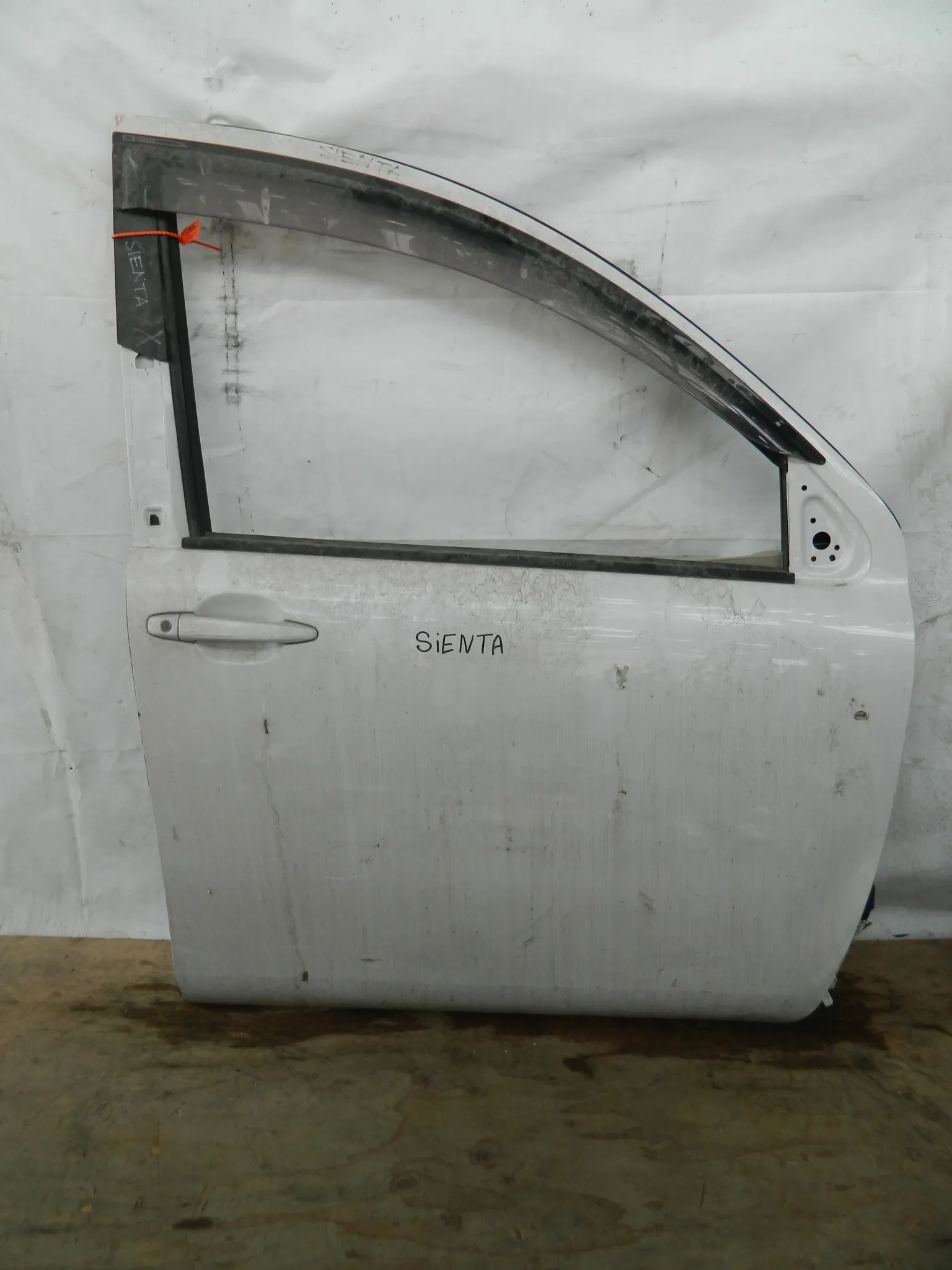 Дверь TOYOTA SIENTA NCP81 Перед Прав (Контрактный) 72355778