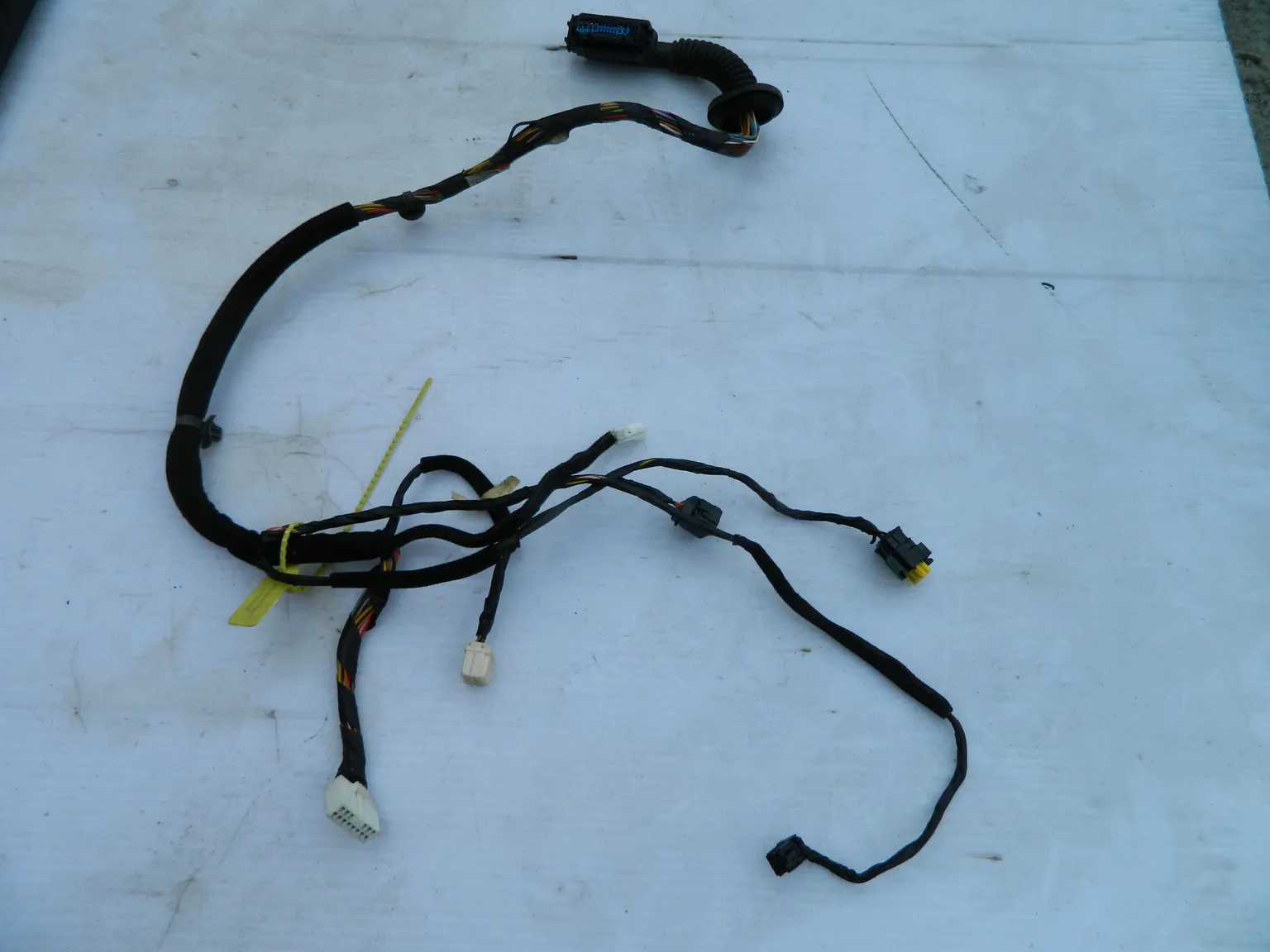 Проводка двери KIA SOUL AM 2008-2014 Перед Лев (Контрактный) 94584002