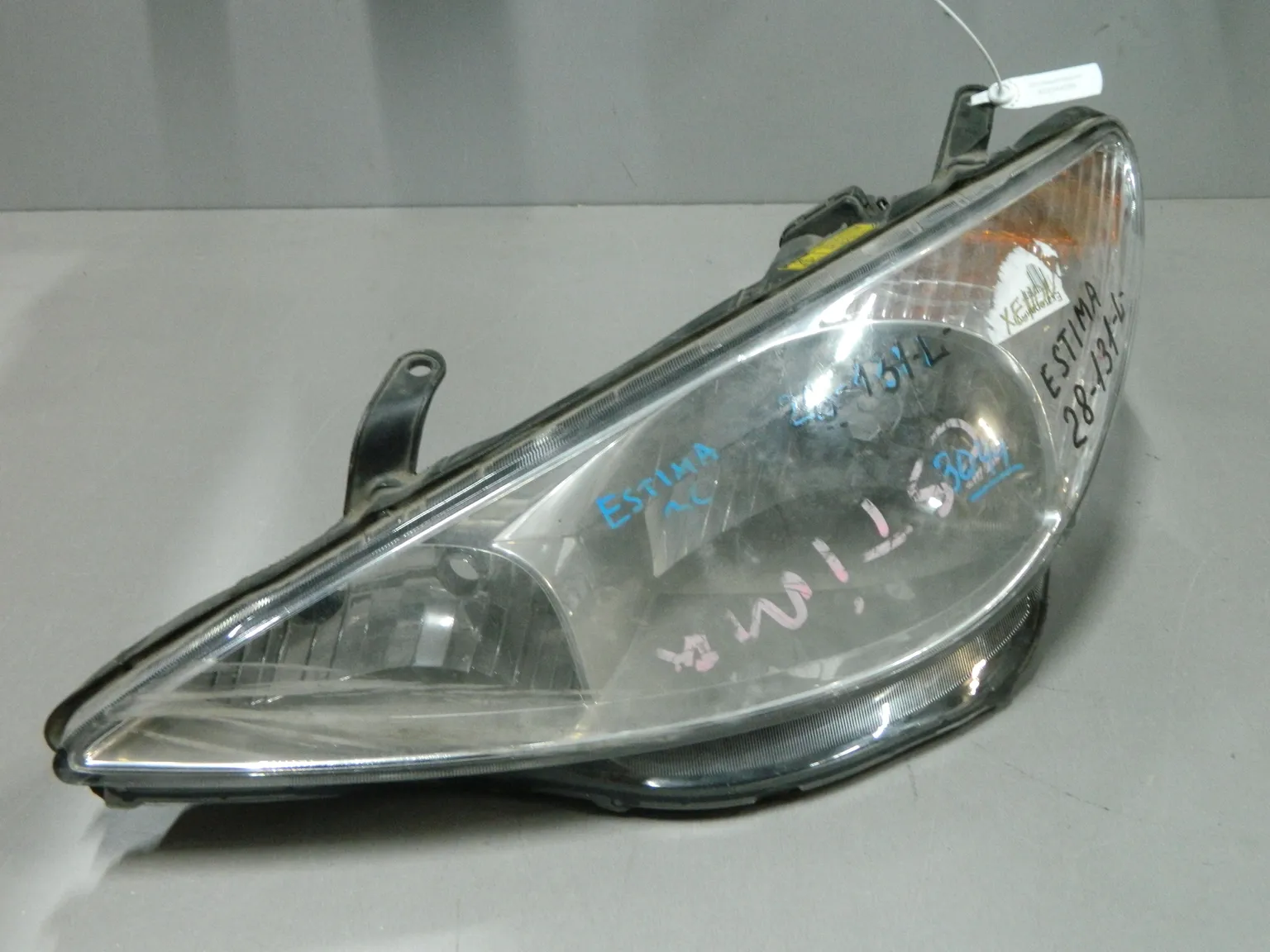 Фара TOYOTA ESTIMA ACR40 Перед Лев 28131 (Контрактный) 03344585