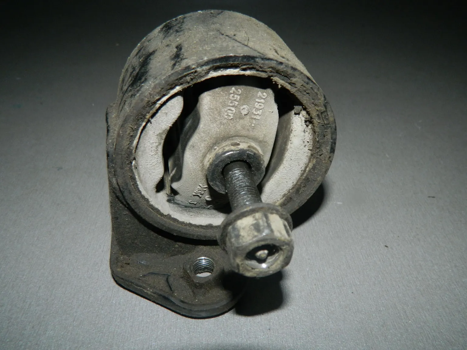 Подушка двигателя HYUNDAI ACCENT LC G4EC (Б/У) 35020009