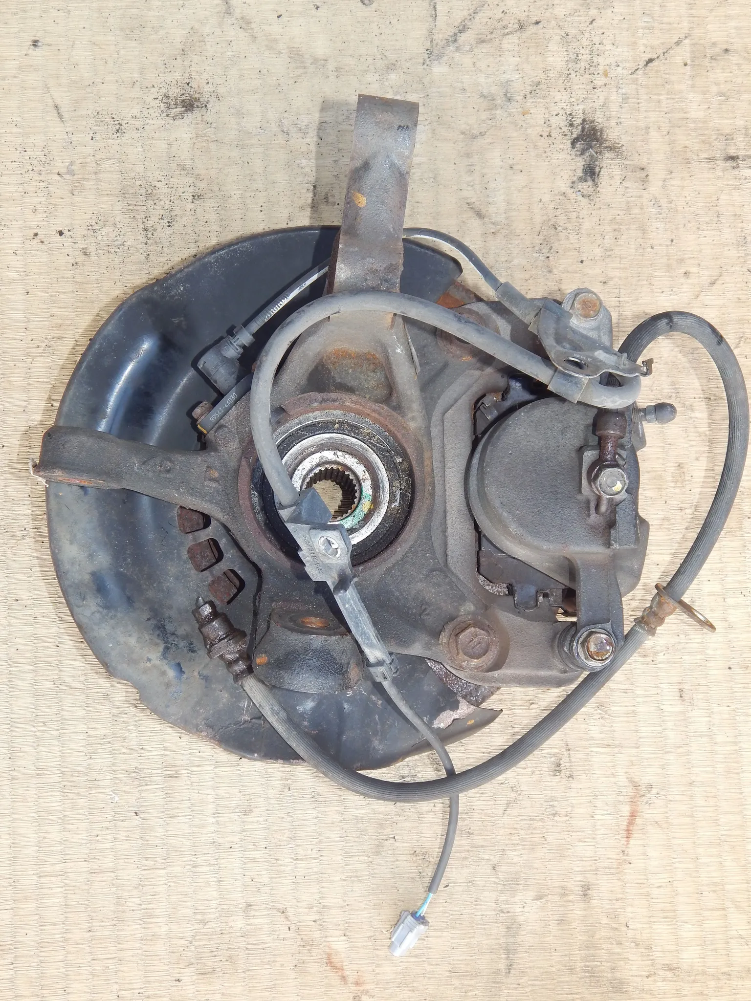 Ступица TOYOTA IPSUM ACM21 Перед Лев (Контрактный) 33392801