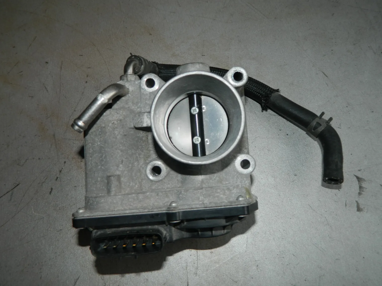 Дроссельная заслонка TOYOTA SIENTA NCP81 1NZFE (Контрактный) 3702500017